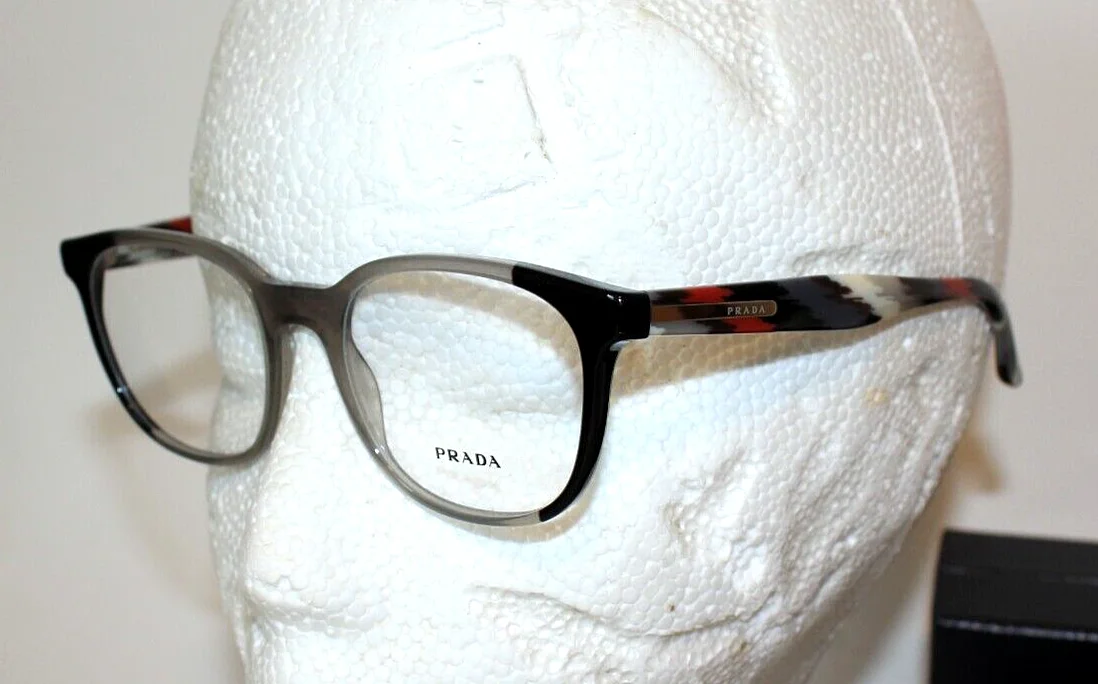 New PRADA Journal Women 4